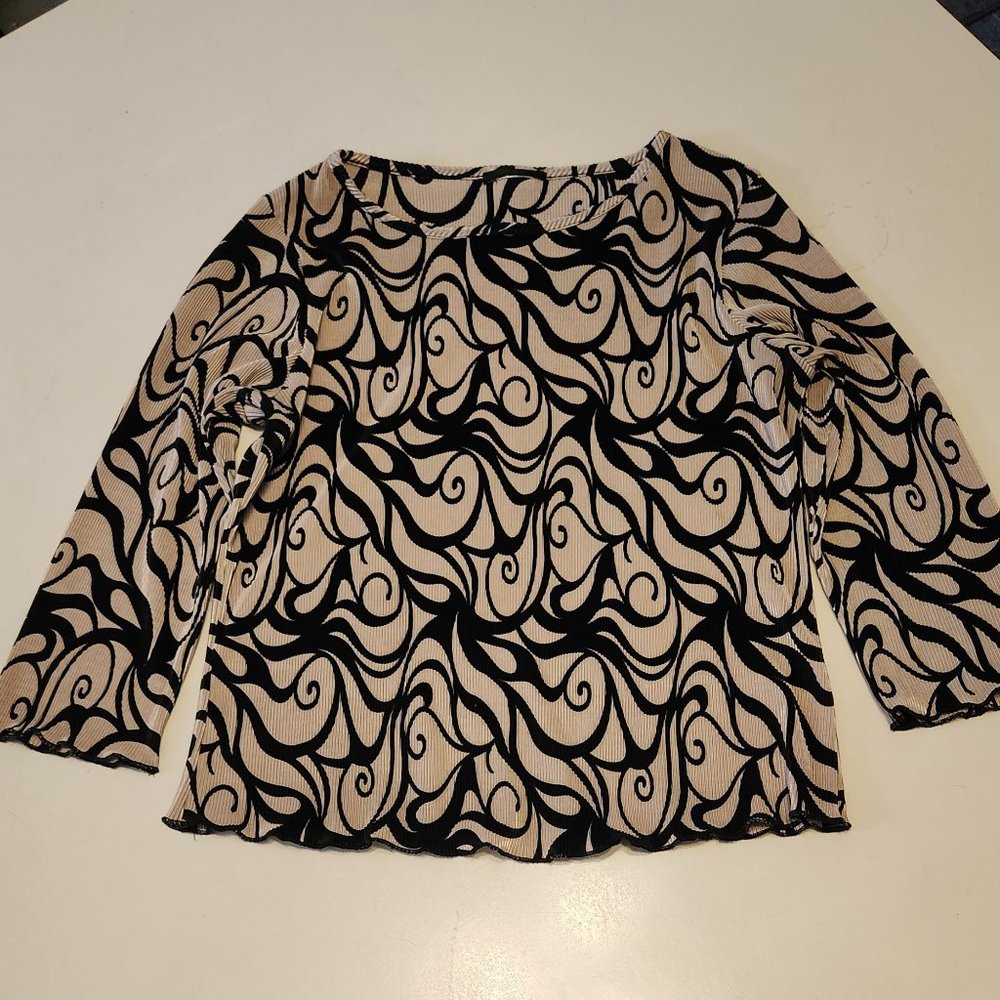 PLEATED BLOUSE TAN WITH BLACK SWIRL PRINT